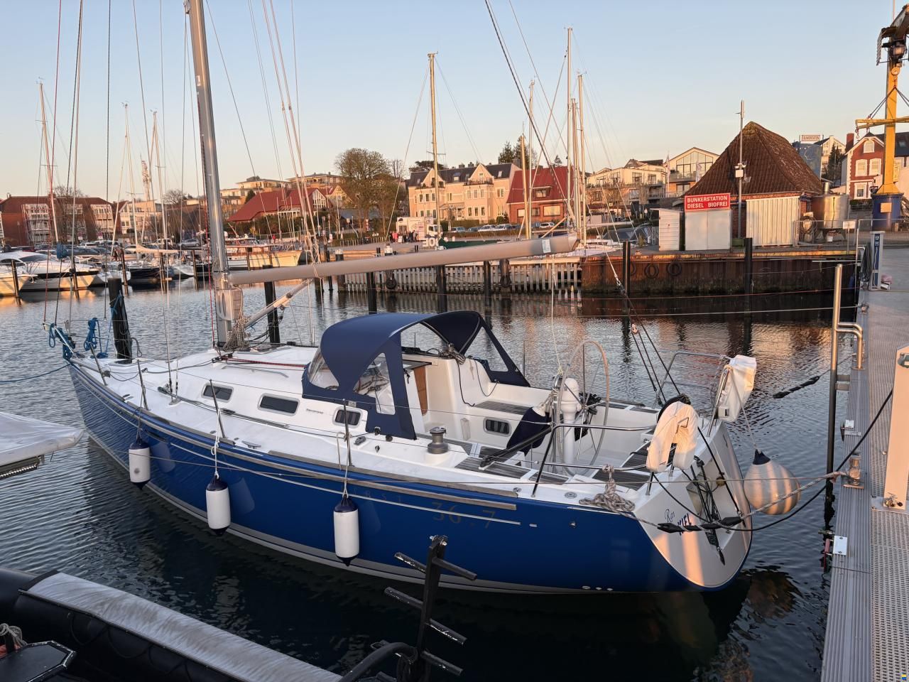 Beneteau First 36.7
