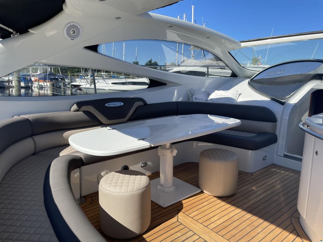 Pershing 52