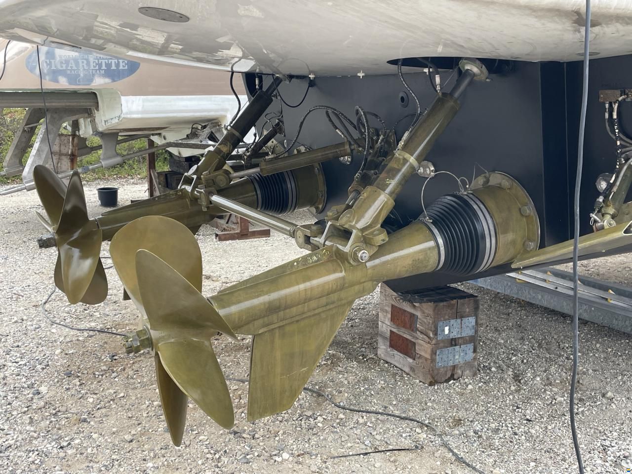 Pershing 52