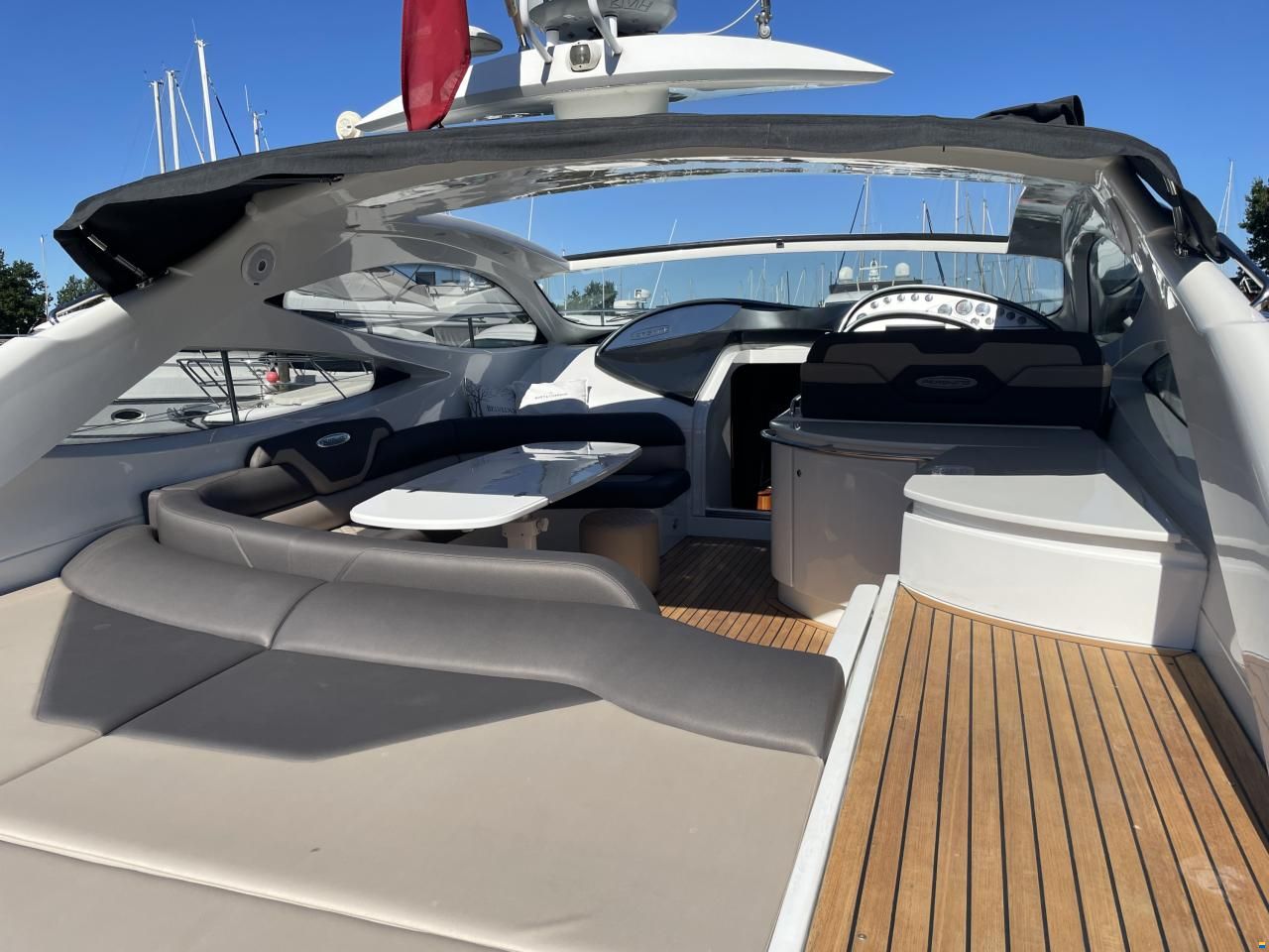 Pershing 52