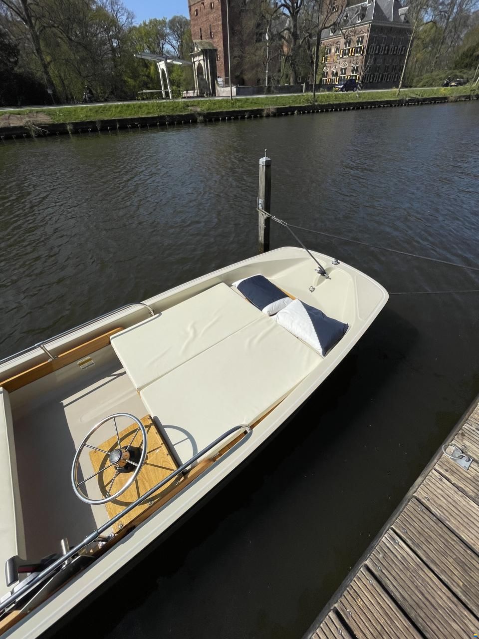 Boston Whaler 13ft