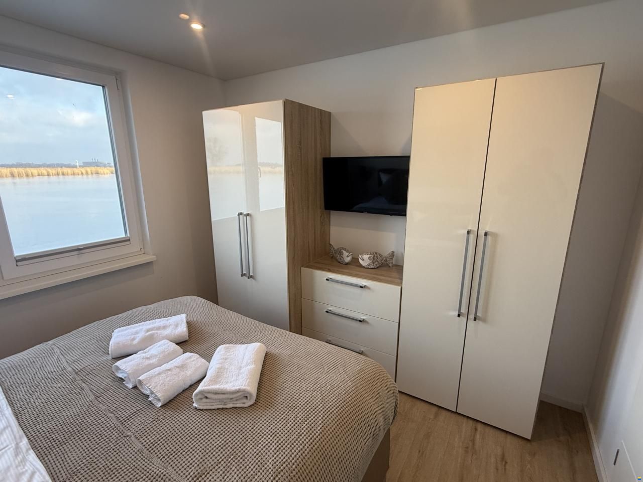 Floating House Steelvoll 63