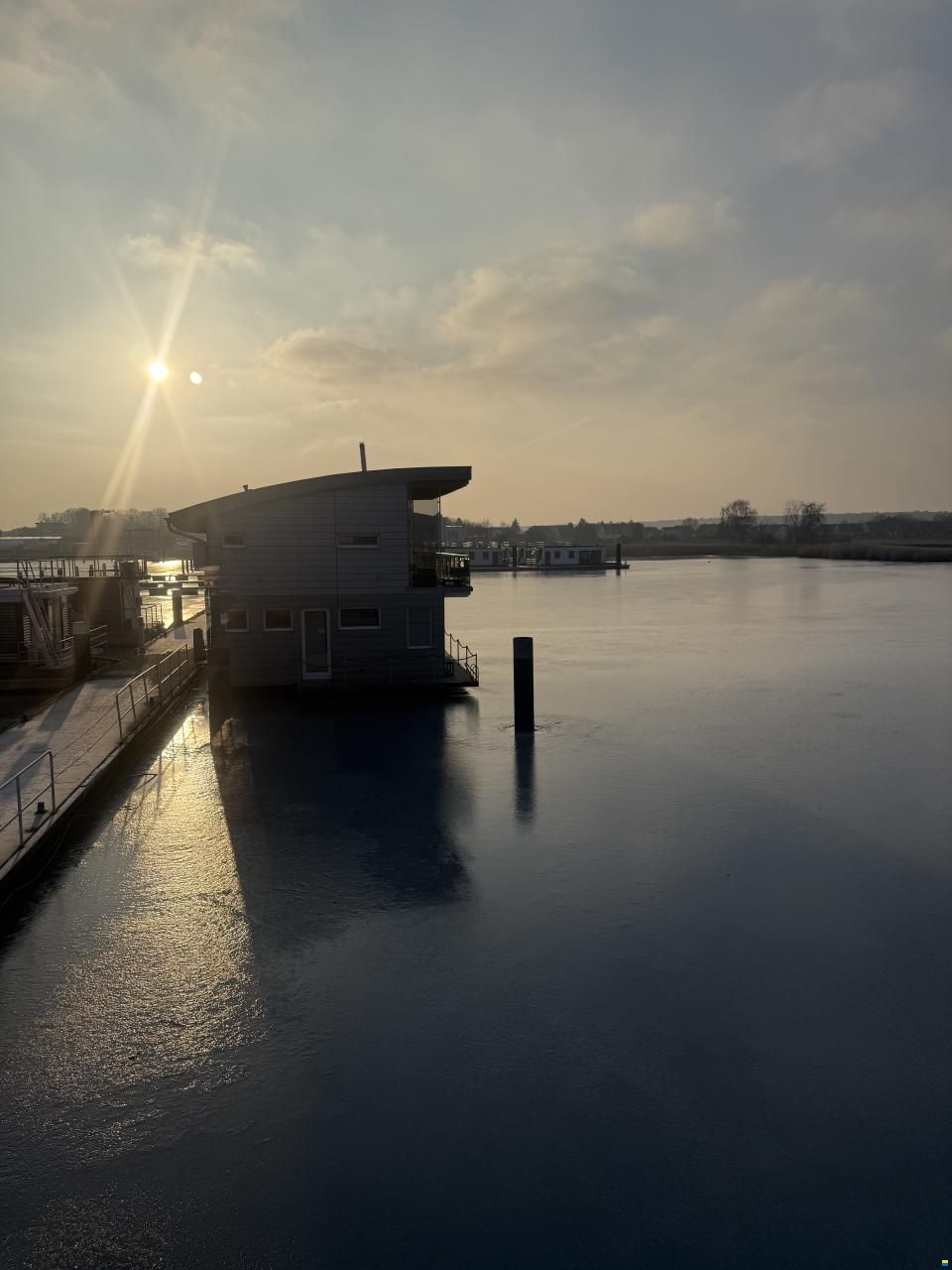 Floating House Steelvoll 63
