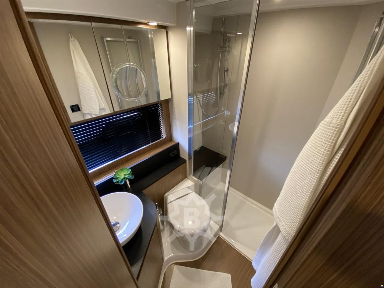 Azimut Atlantis 43