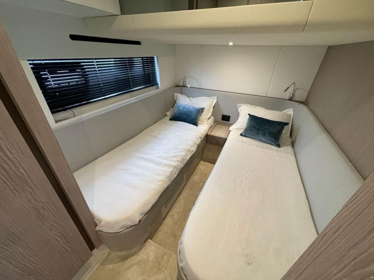 Azimut Fly 53