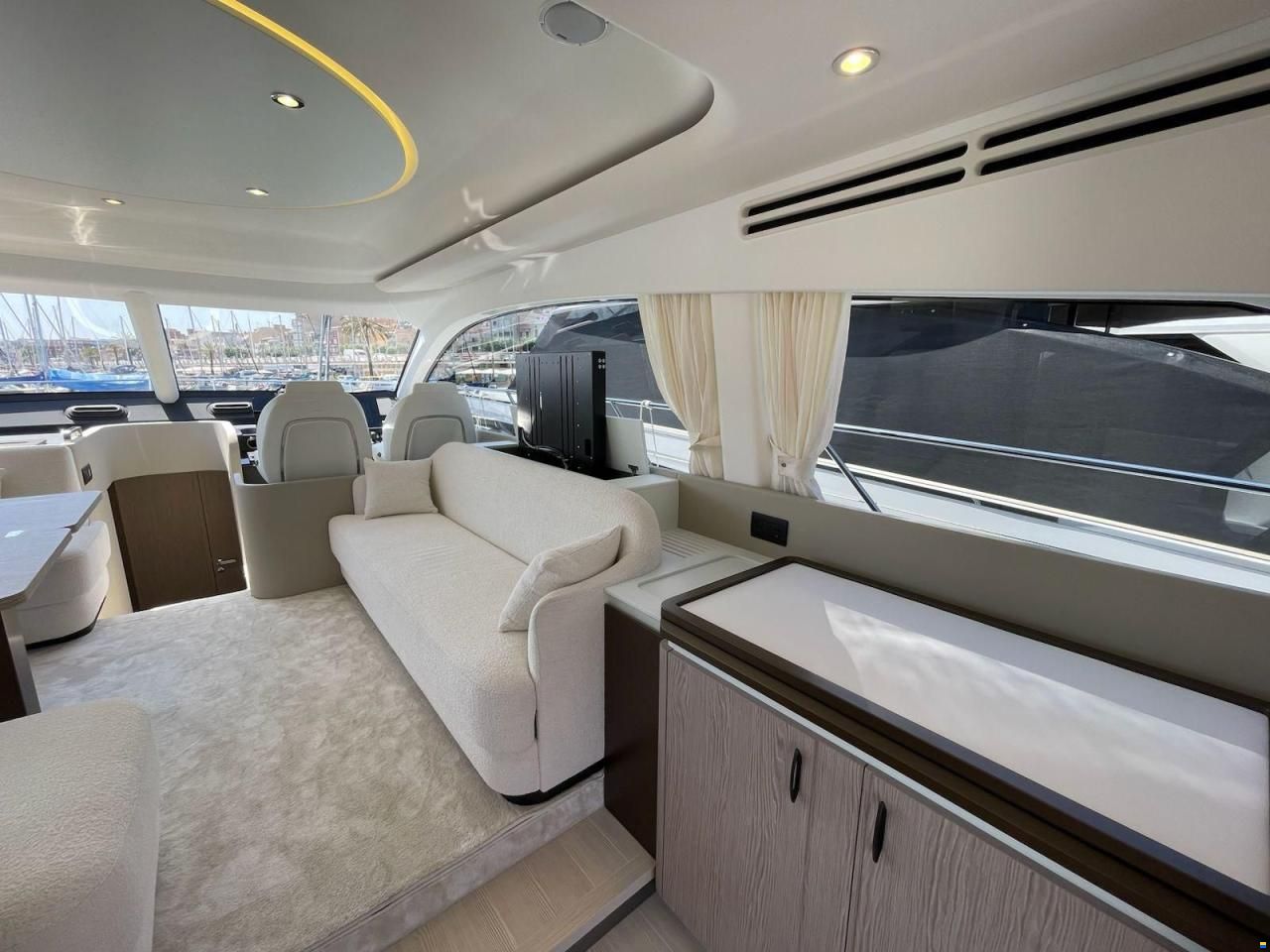 Azimut Fly 53