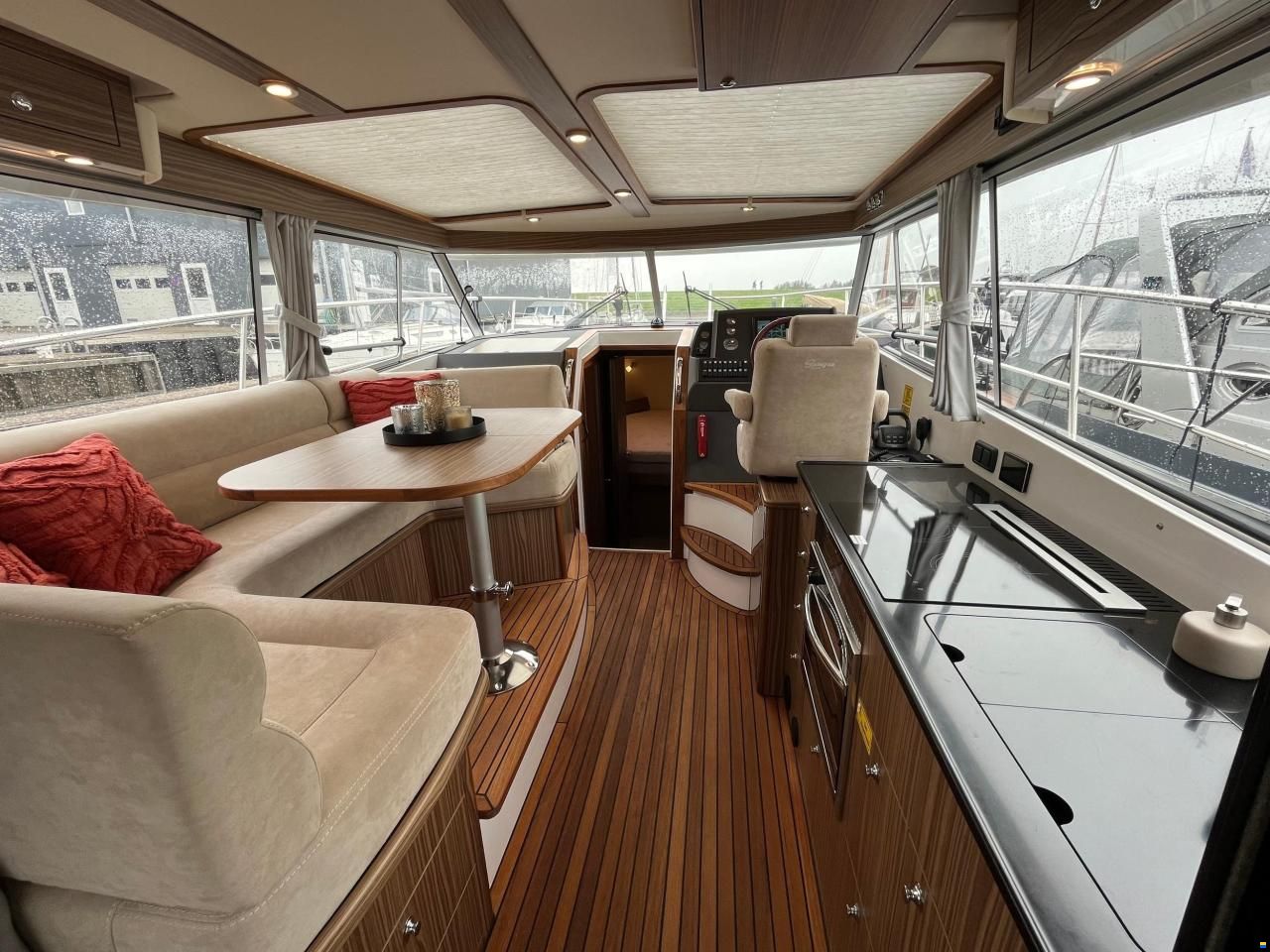 Saga 385