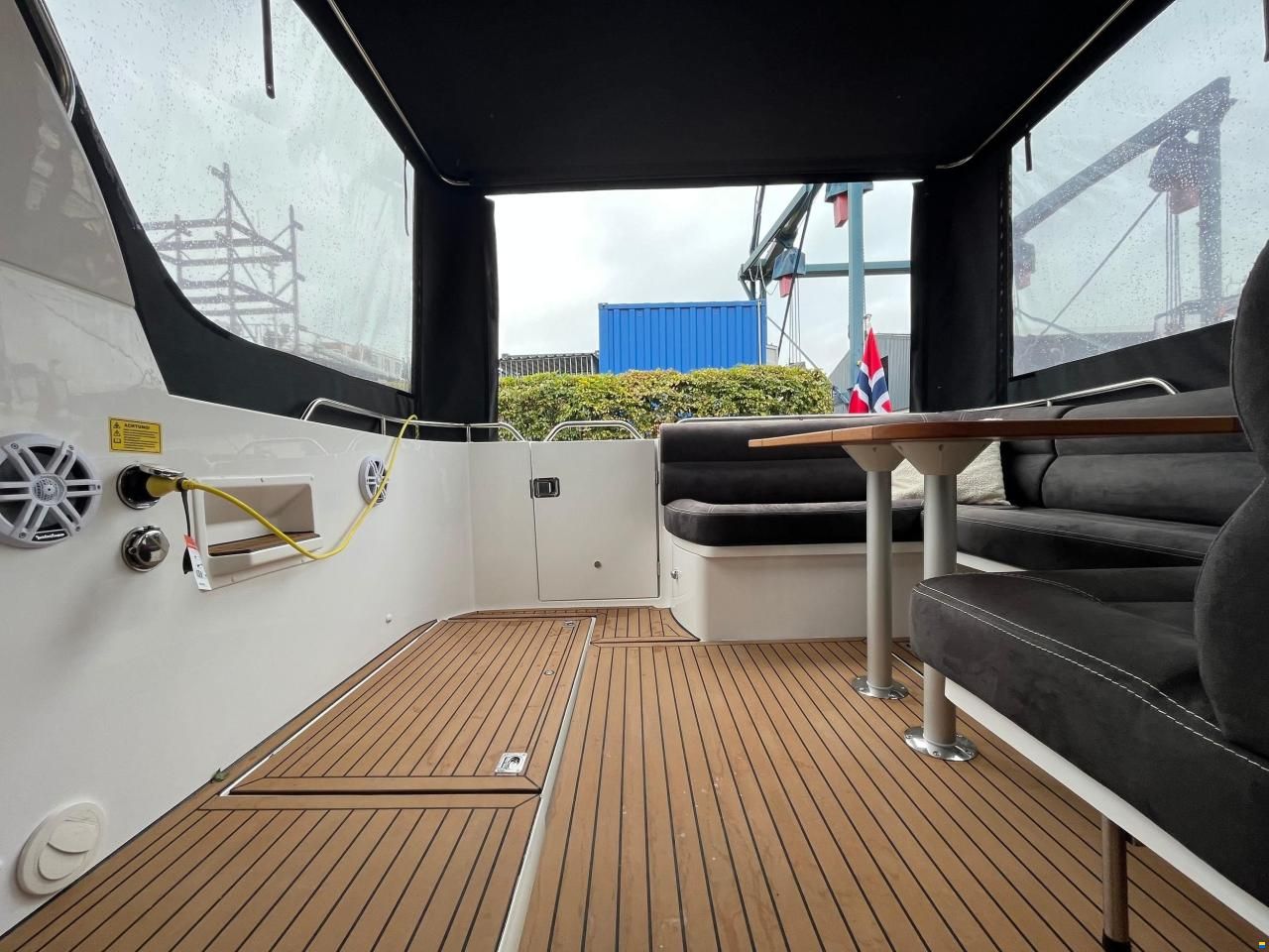 Saga 385