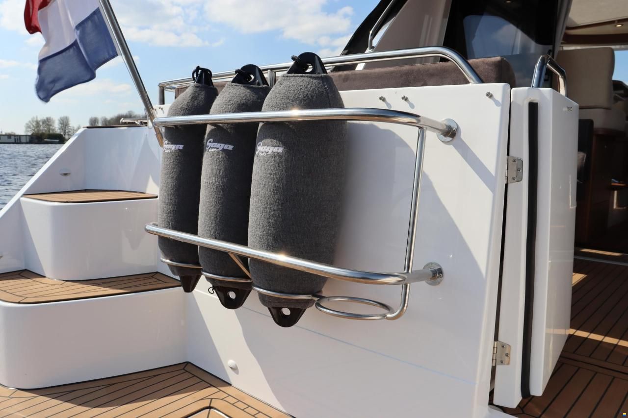 Saga 385