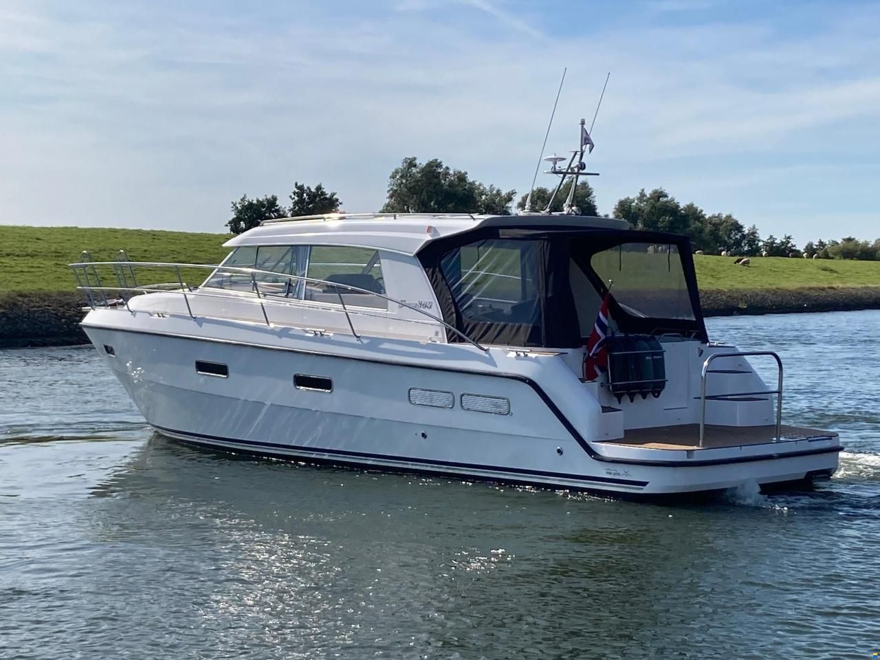 Saga 385