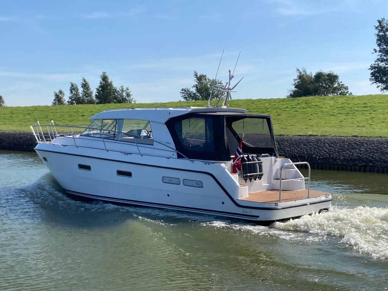 Saga 385