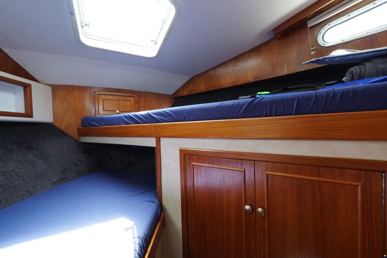 Atlantic Yachts 37
