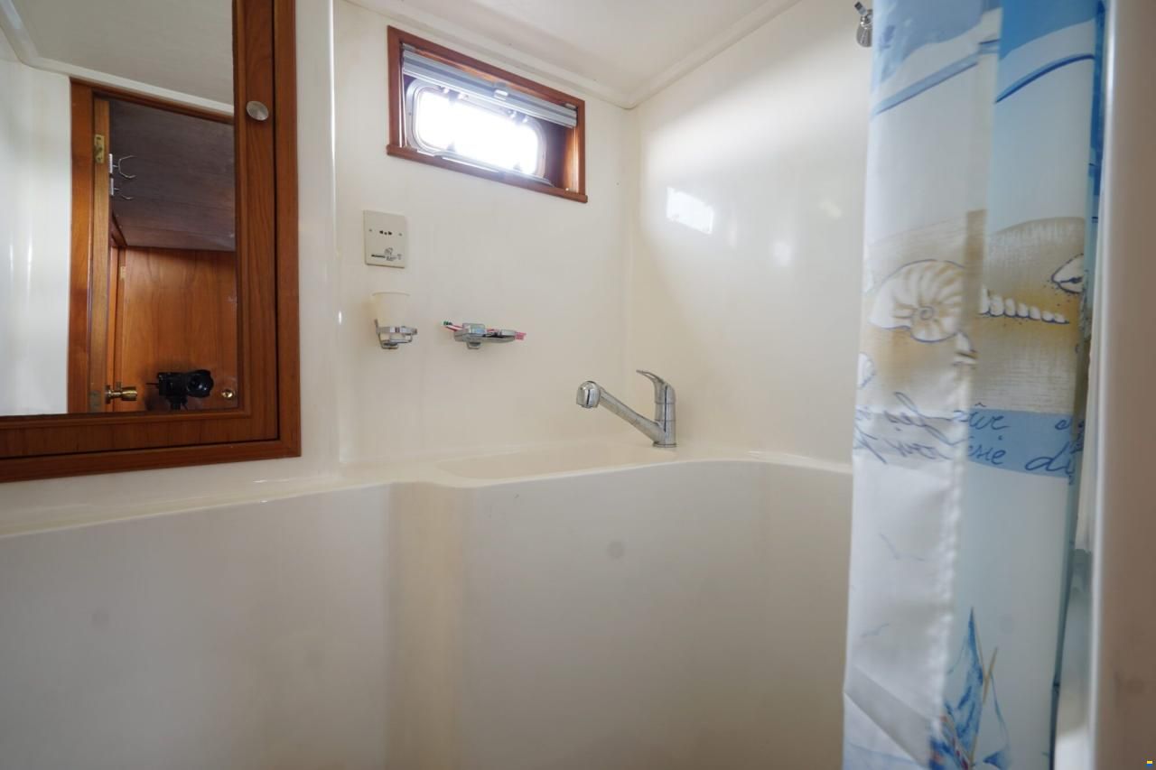 Atlantic Yachts 37