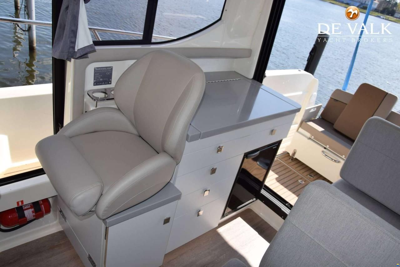 Quicksilver Activ 905 Weekend