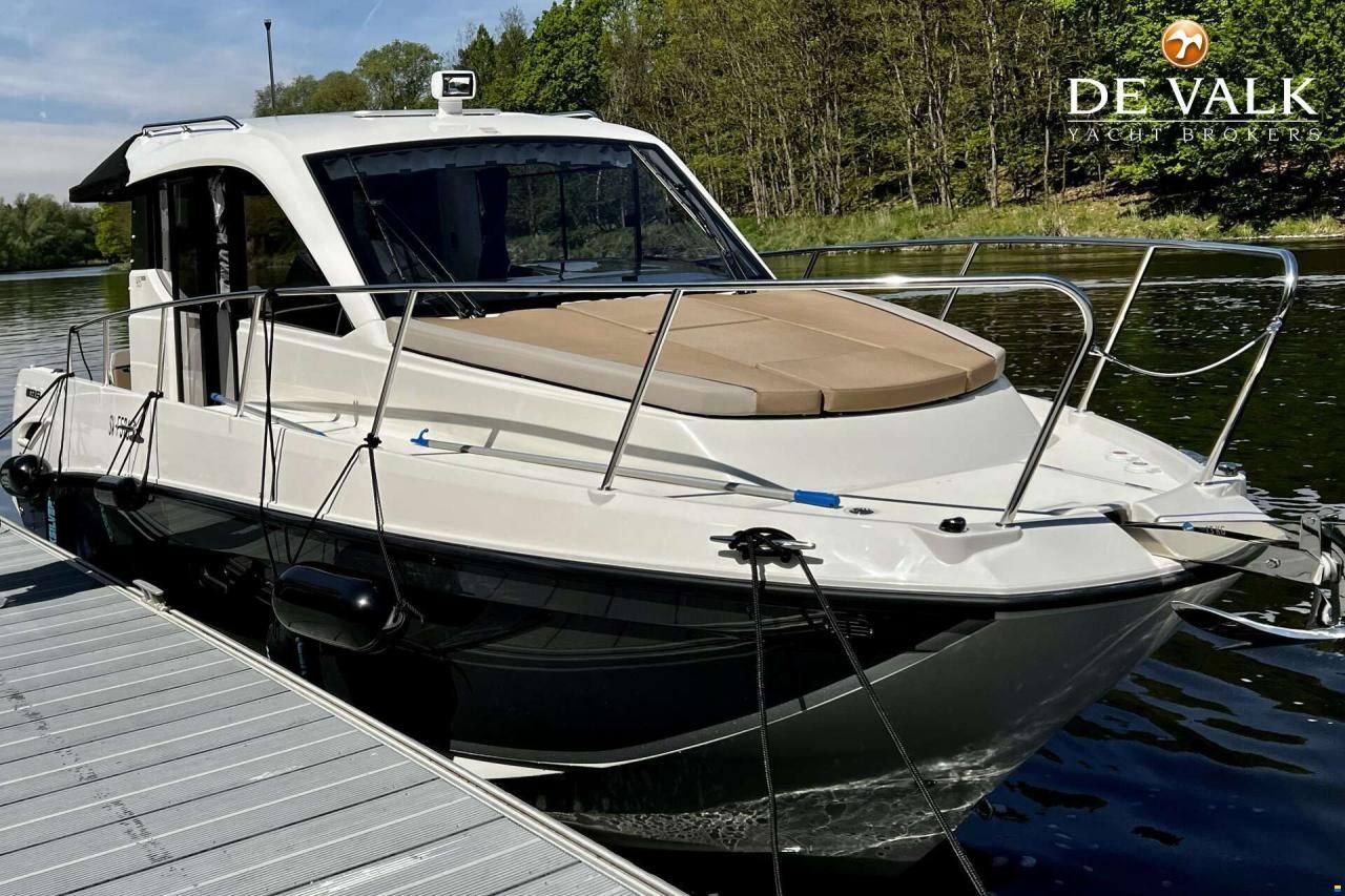 Quicksilver Activ 905 Weekend