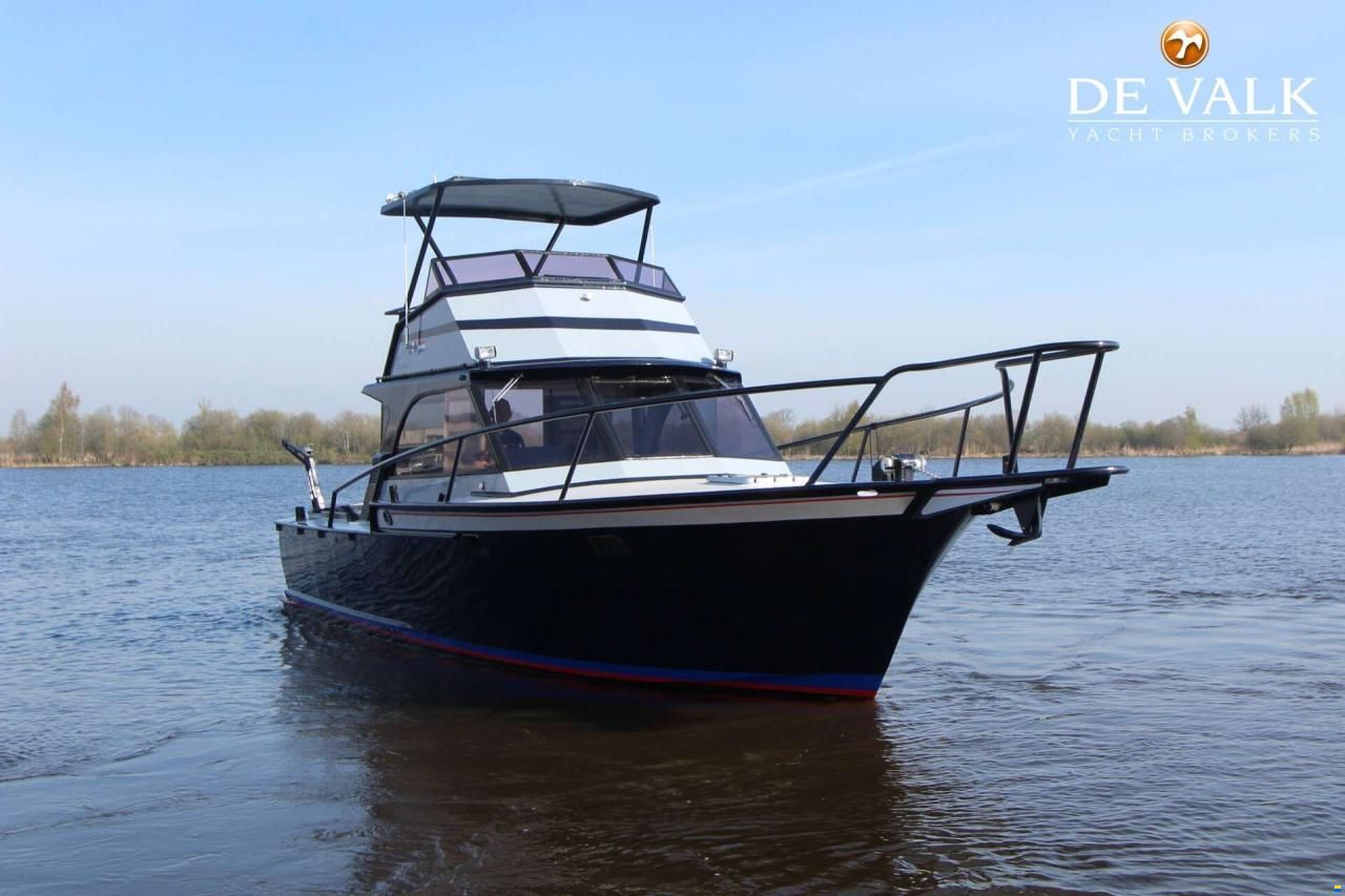 Striker 44