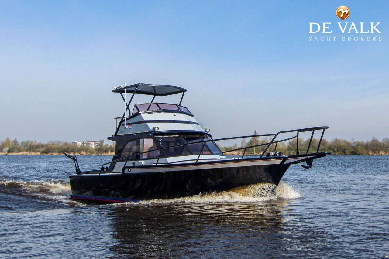 Striker 44