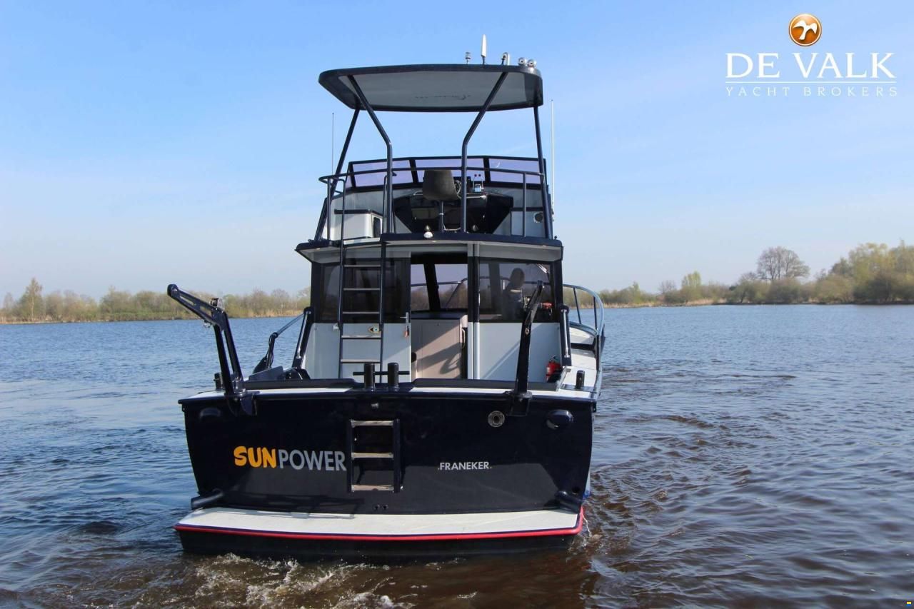 Striker 44