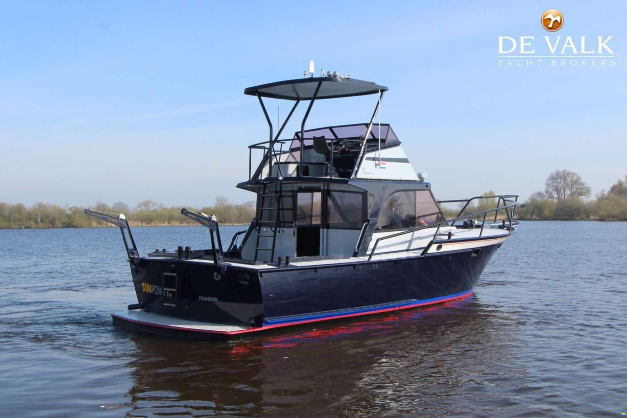 Striker 44