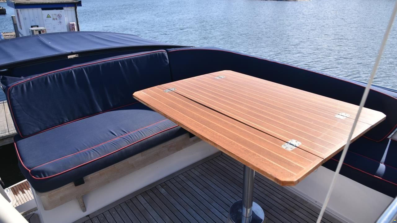 Nimbus 380 COMMANDER