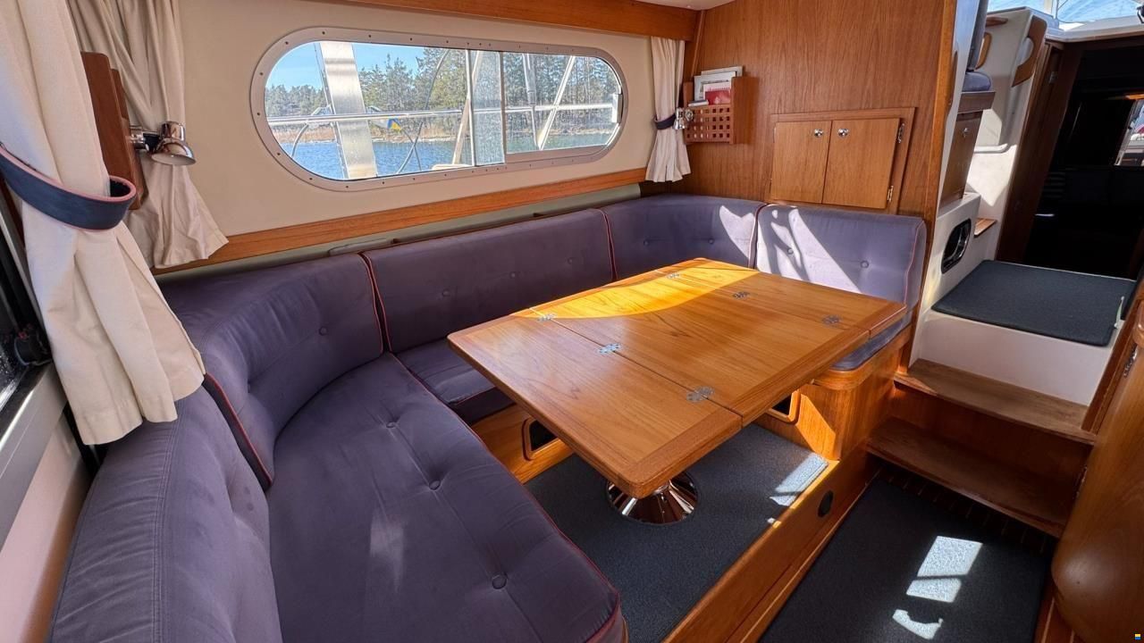 Nimbus 380 COMMANDER