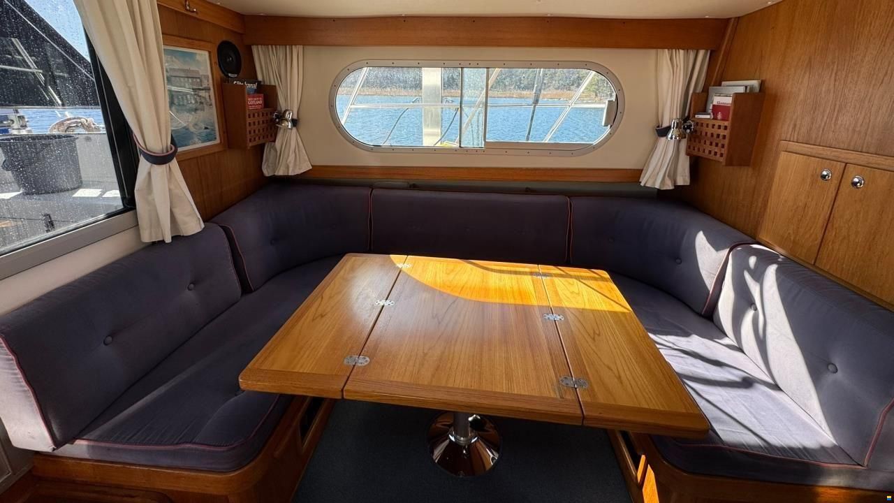 Nimbus 380 COMMANDER