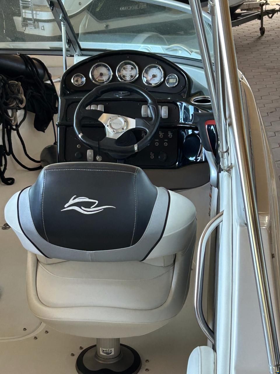 Rinker Captiva 196 BR