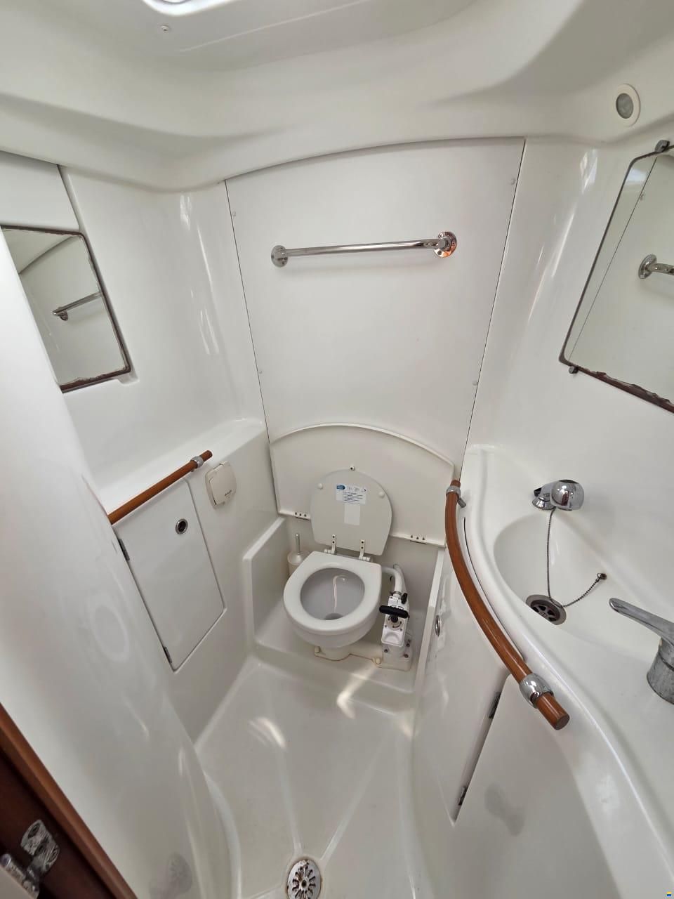 Beneteau Oceanis Clipper 393