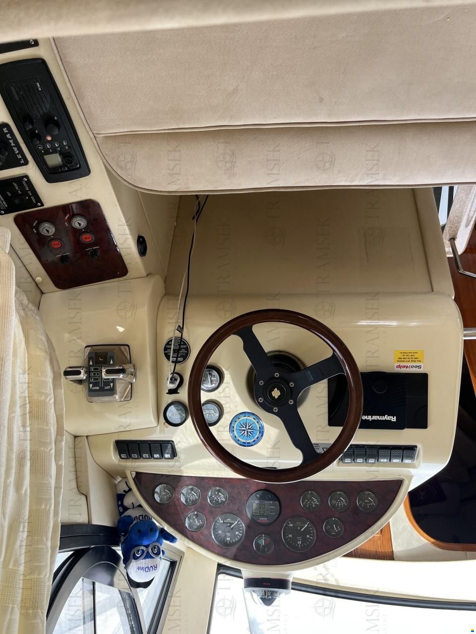 Birchwood 360 Challenger