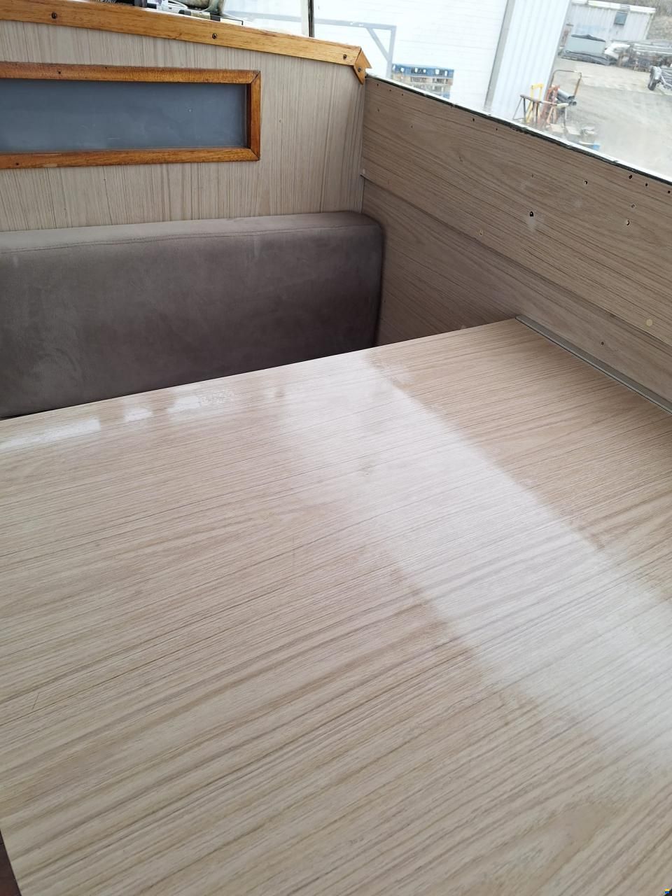 Chris Craft 31 Commander Sport