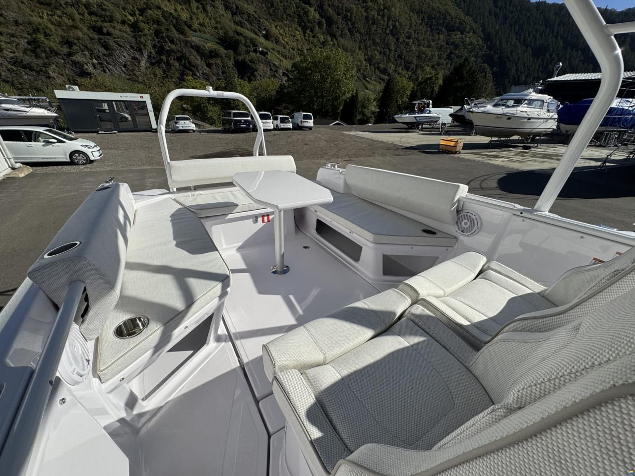 Axopar 25 Cross-Top