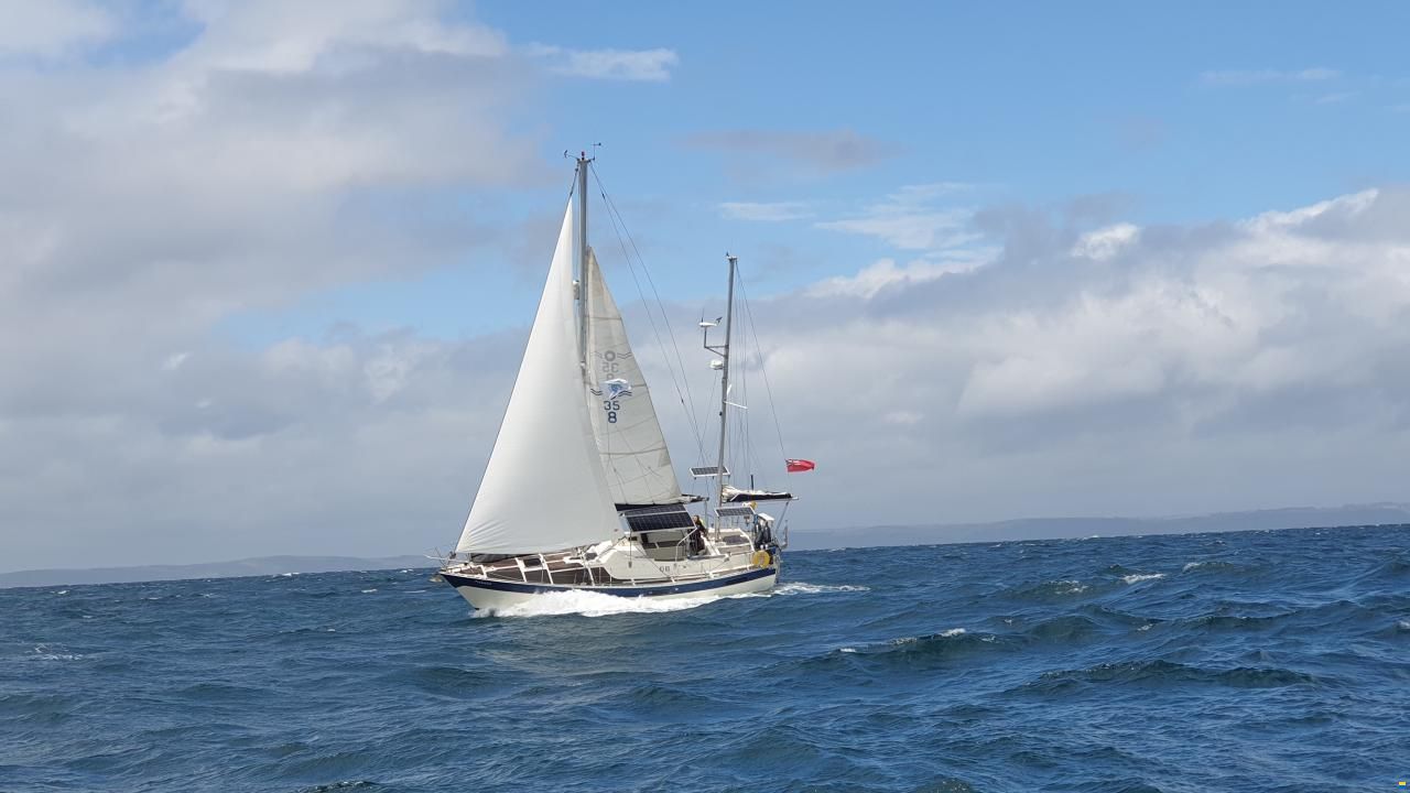 Oyster Mariner 35 Ketch