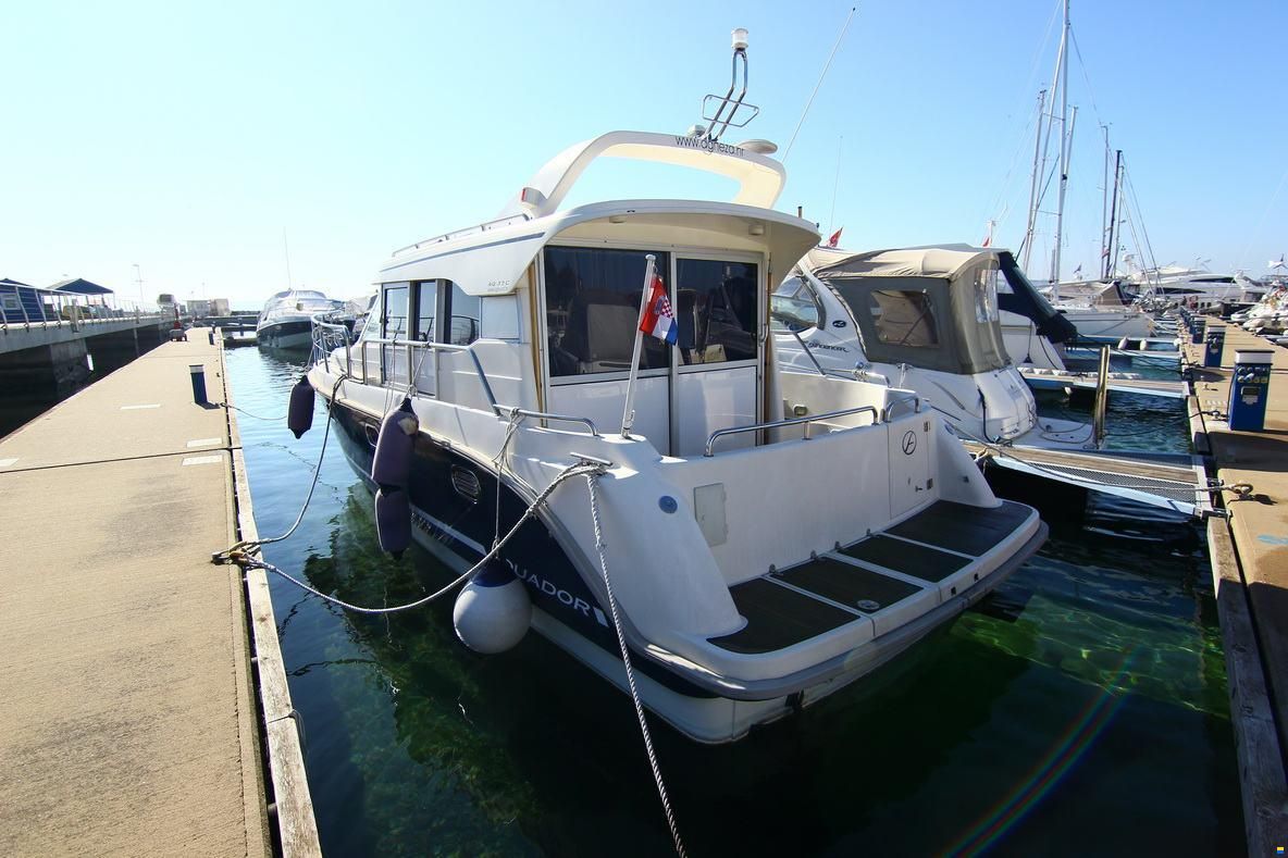 Aquador 32 C