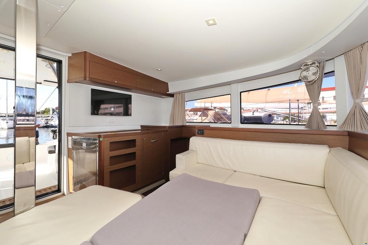 Lagoon 42