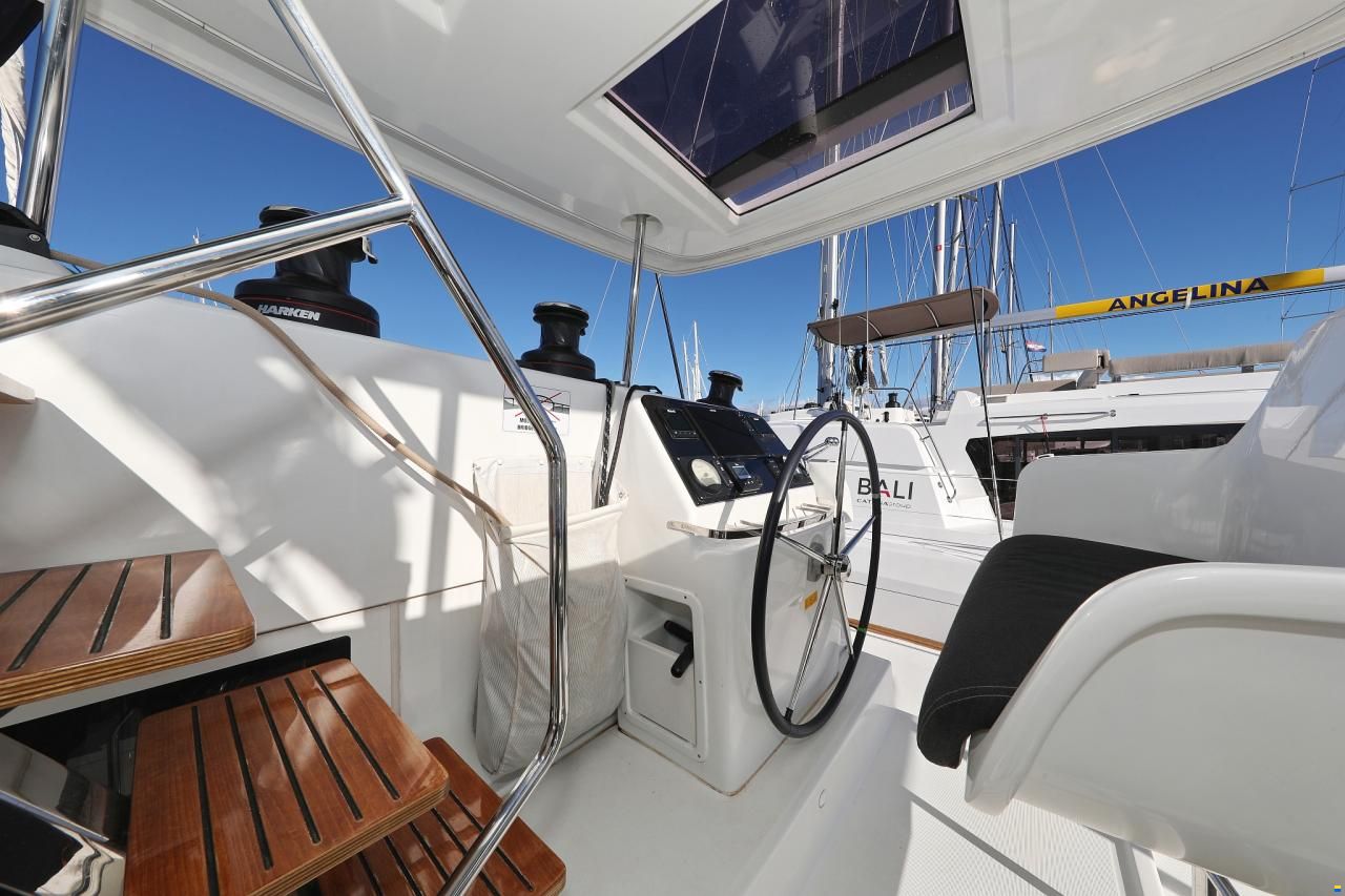 Lagoon 450S