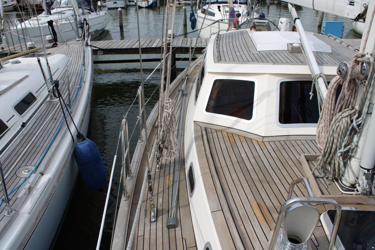 Victoire 1270 Decksaloon