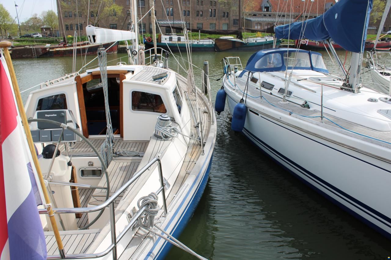 Victoire 1270 Decksaloon