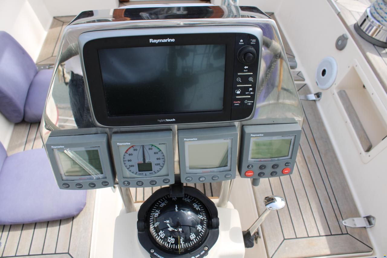 Victoire 1270 Decksaloon
