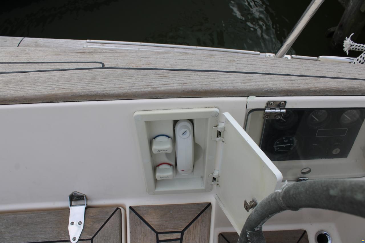 Victoire 1270 Decksaloon
