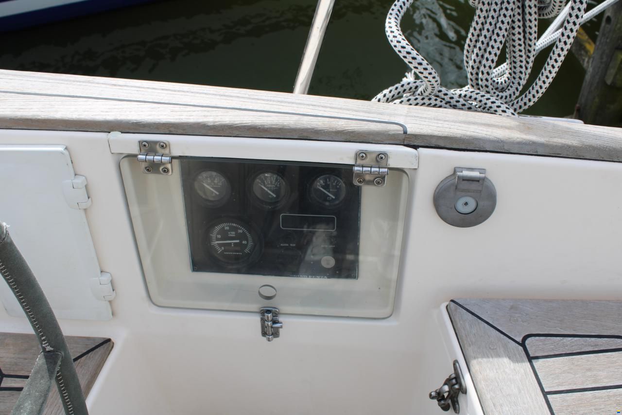 Victoire 1270 Decksaloon