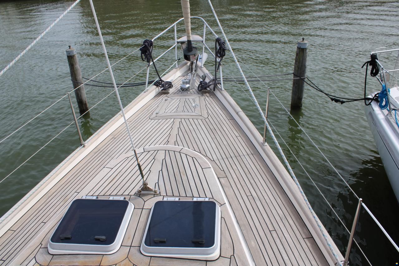 Victoire 1270 Decksaloon