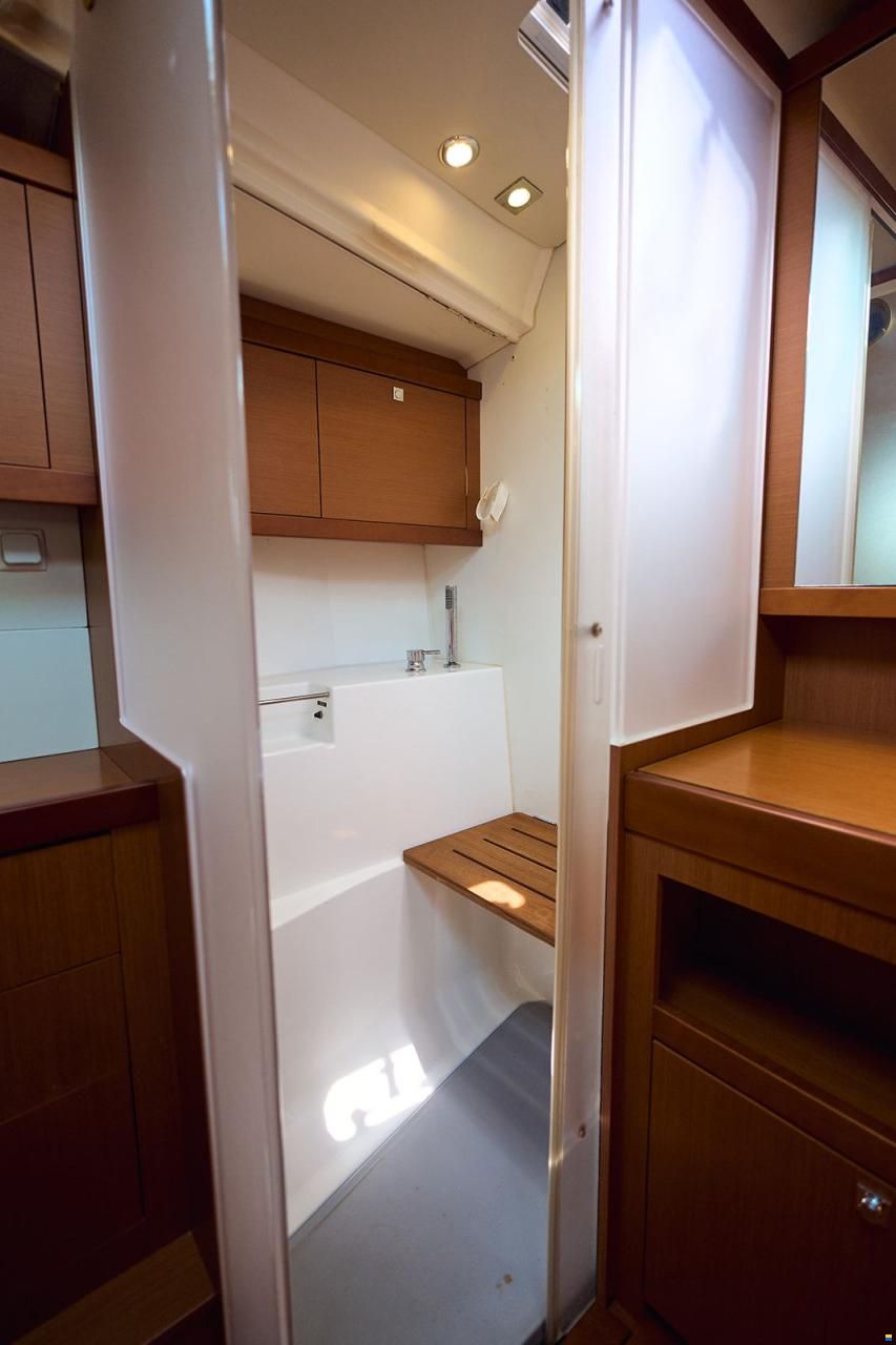Beneteau Oceanis 48