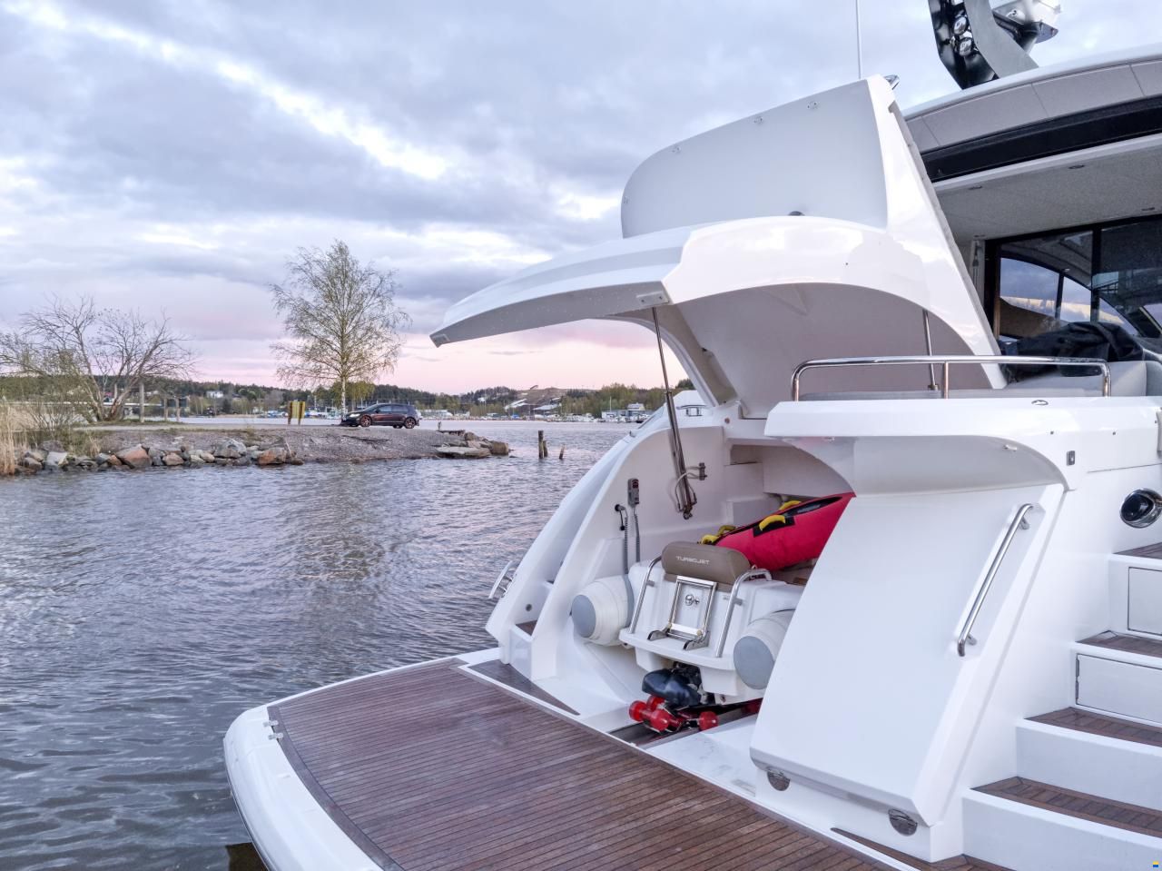 Sunseeker PREDATOR 57