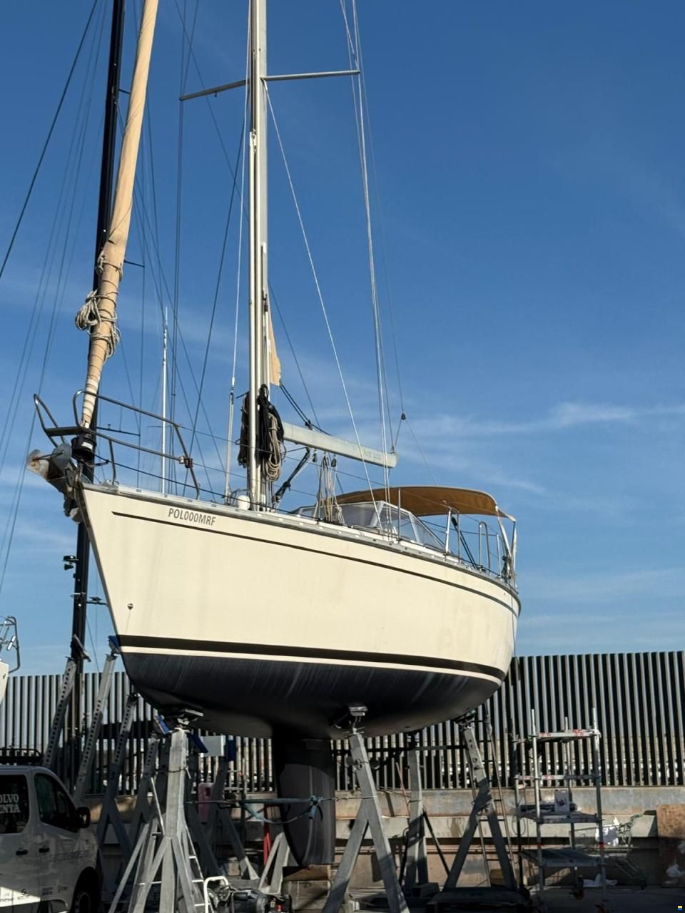 Bavaria Lagoon 390