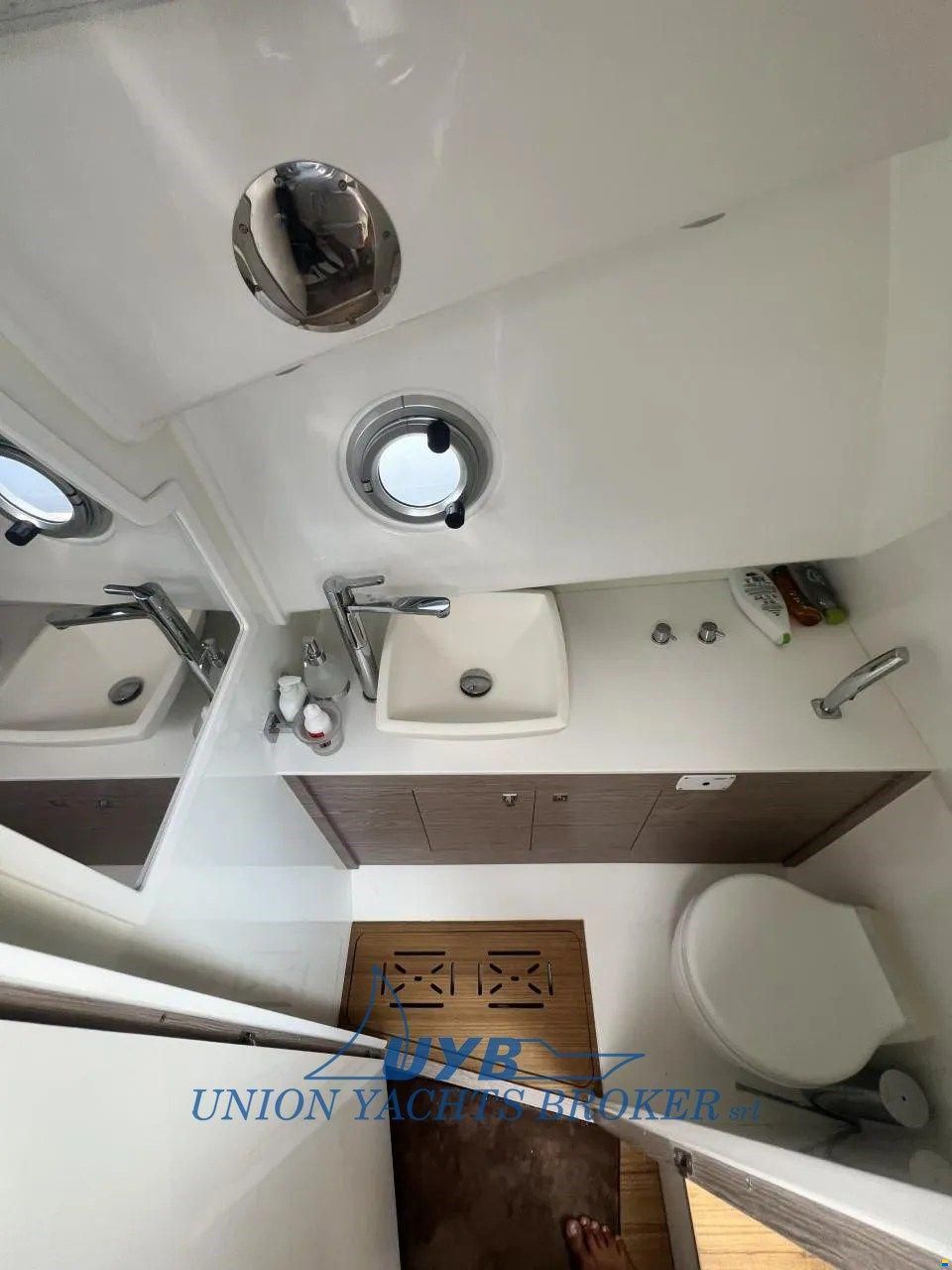 SACS STRIDER 11