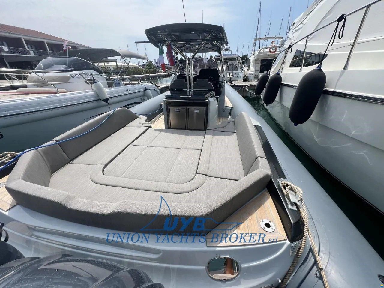 SACS STRIDER 11