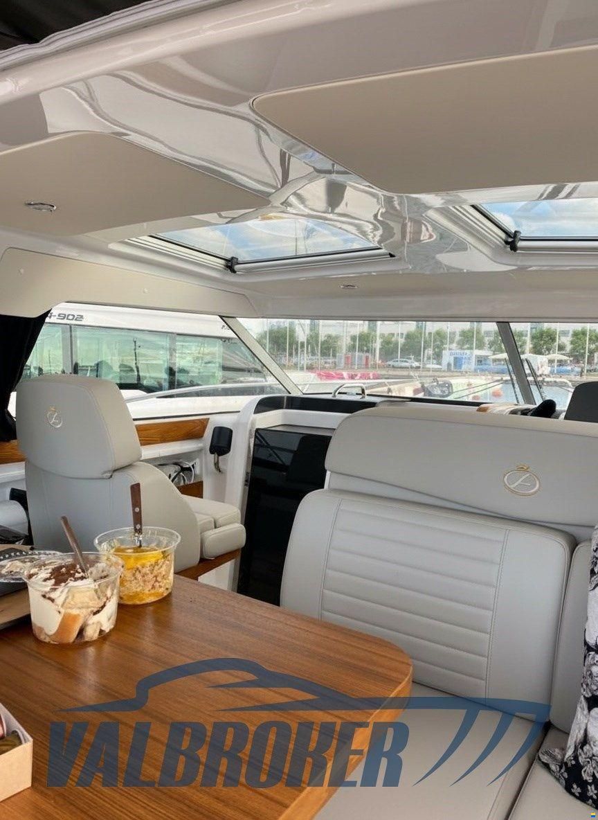 Aquador 28 HT