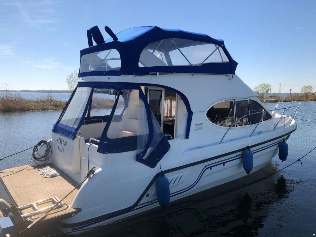 Sportcruiser Galeon Flybridge 280