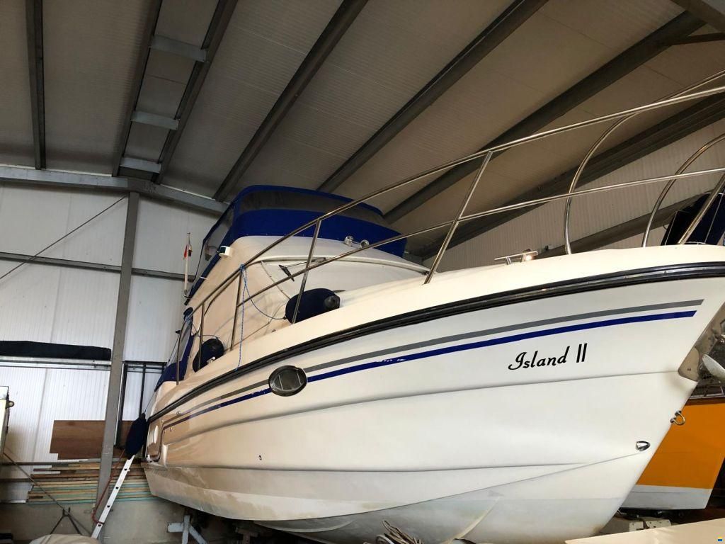 Sportcruiser Galeon Flybridge 280
