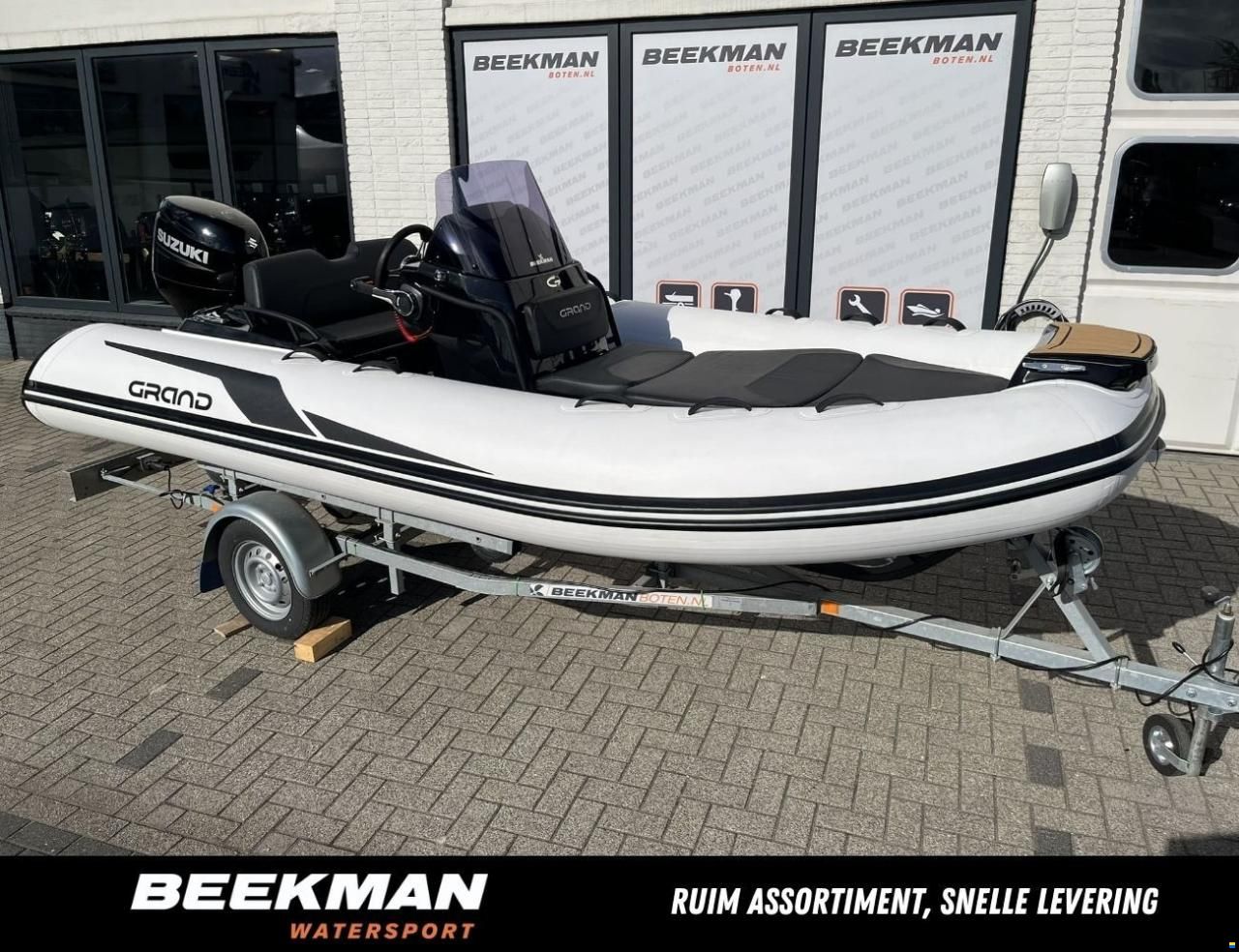 2023 Grand Golden Line 420 de Luxe, EUR 21,950